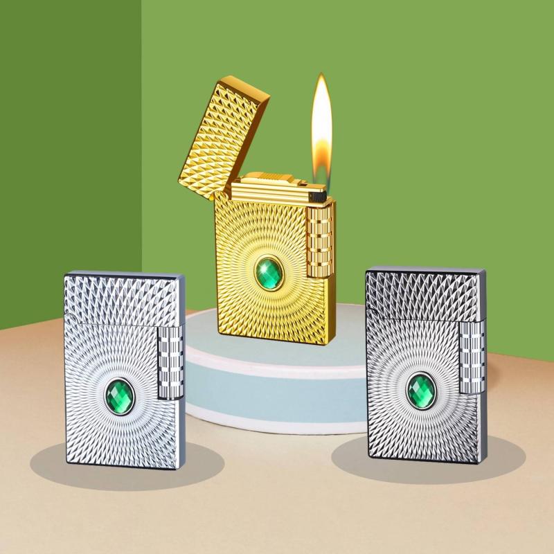 Bật lửa dạ quang từ viên ngọc bích